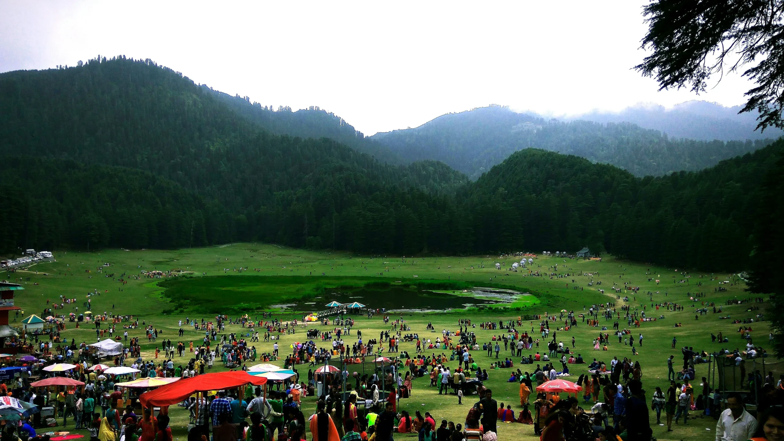 People enjoying in Dalhousie